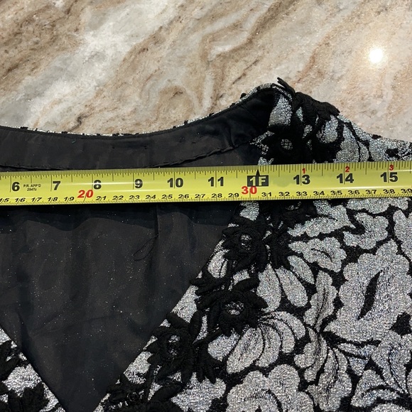 70's Wrap Dress - Picture 8 of 15